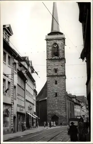 Ak Erfurt in Thüringen, Geschäfte, Passanten, Kirchturm