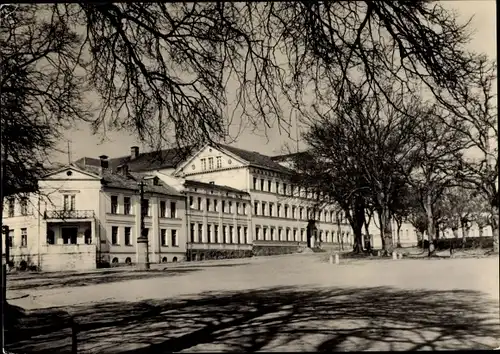 Ak Putbus auf der Insel Rügen, Ernst-Thälmann-Platz