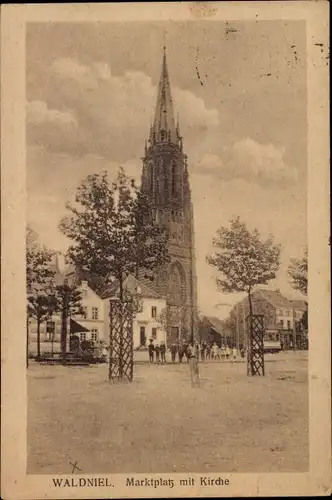 Ak Waldniel Schwalmtal am Niederrhein, Marktplatz mit Kirche