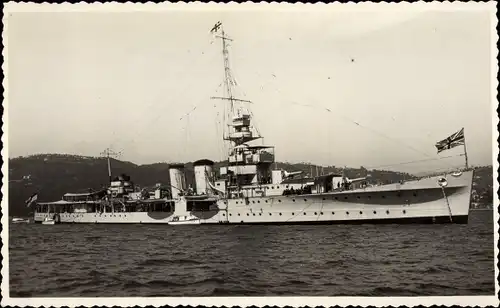 Foto Ak Britisches Kriegsschiff, HMS Cairo