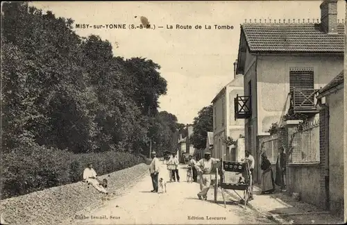 Ak Misy sur Yonne Seine et Marne, La Route de la Tombe