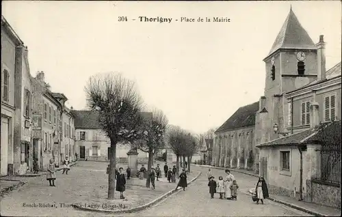 Ak Thorigny sur Marne Seine et Marne, Place de la Mairie