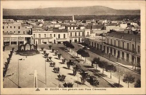 Ak Oudjda Oujda Marokko, Vue generale avec Place Clemenceau