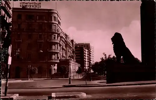 Ak Cairo Kairo Ägypten, Semiramis Hotel, Löwenstandbild