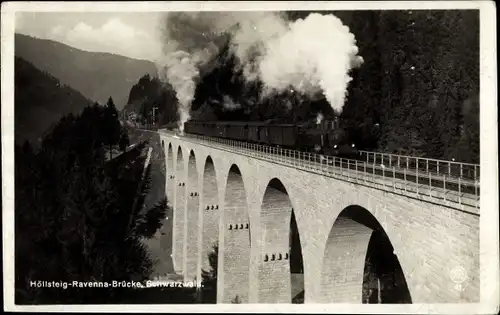 Ak Höllsteig Ravenna Eisenbahnbrücke im Schwarzwald, Viadukt, Dampflokomotive