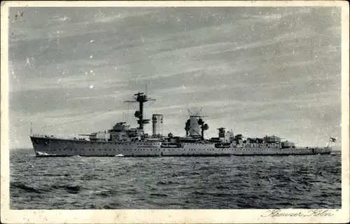 Ak Deutsches Kriegsschiff, Kreuzer Köln auf hoher See