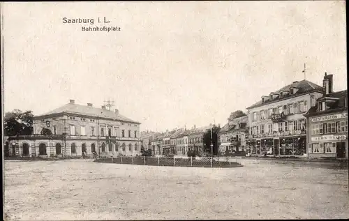 Ak Sarrebourg Saarburg Lothringen Moselle, Bahnhofsplatz