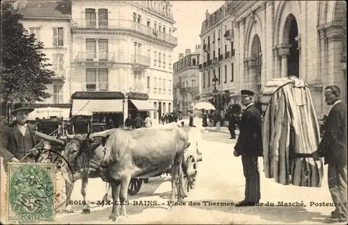 Ak Aix les Bains Savoie, Les porteurs, Place des Thermes, Männer mit Sänfte, Rinderkarren