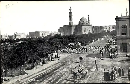 Ak Kairo Ägypten, Arrivée du Mahmel, Straßenansicht, Moschee