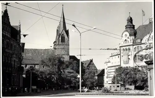 Ak Erfurt in Thüringen, Kirche, Geschäftshaus, Straßenpartie