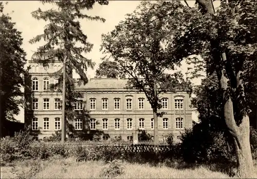 Ak Lübtheen in Mecklenburg, Polytechnische Oberschule