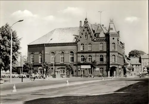 Ak Lübz in Mecklenburg, HO Gaststätte Zum Stadtturm