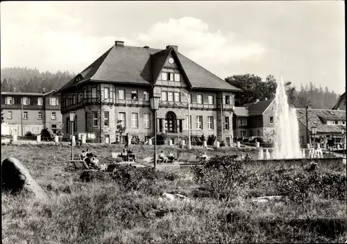 Ak Schierke Wernigerode am Harz, Kurpark, Brunnen, Fontäne