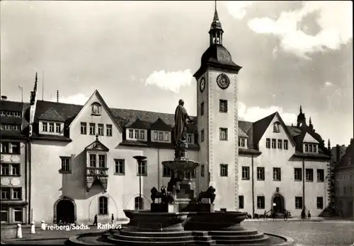 Ak Freiberg in Sachsen, Rathaus, Brunnen