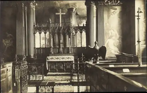 Foto Ak Edgware London England, St. Lawrence Whitchurch, Kirche, Innenansicht, Altar