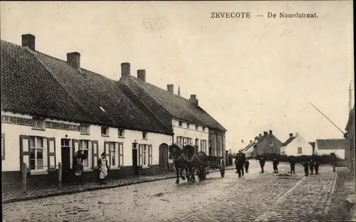 Ak Zevecote Westflandern, De Noordstraat, Passanten