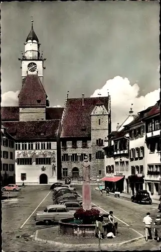 Ak Überlingen am Bodensee, St. Nikolaus Münster, Rathaus, Pfennigturm, Parkplatz