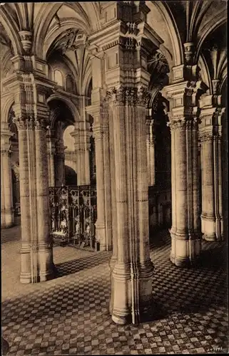 Ak Granada Andalusien Spanien, Interior de la Catedral