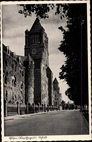 Ak Poznań Posen, Straßenpartie vor dem Schloss, Turmuhr