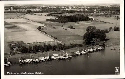 Ak Güstrow in Mecklenburg, Inselsee, Klinke Luftbild 15036