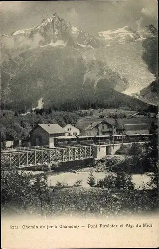 Ak Chamonix Mont Blanc Haute Savoie, Chemin de fer, Pont Piralotaz et Aig. du Midi