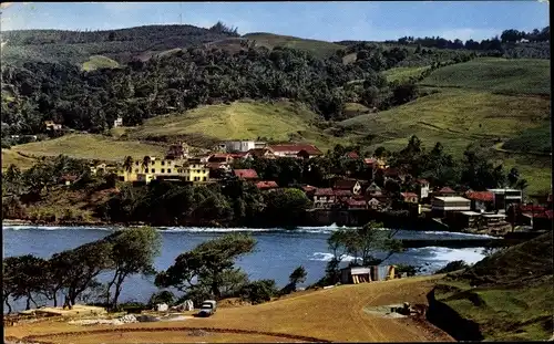 Ak Marigot Martinique, Blick auf den Ort mit Umgebung