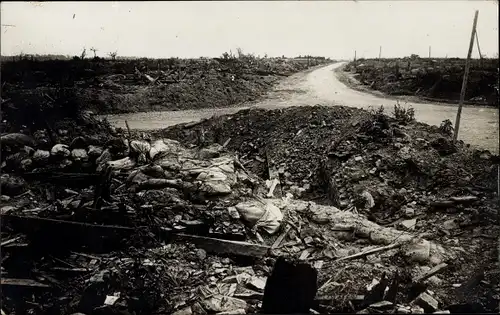 Foto Ak Zonnebeke Zonnebeeke Zonnebecke Westflandern, Straßenkrieg, I WK