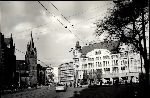 Ak Erfurt in Thüringen, Kirche, Straßenansicht
