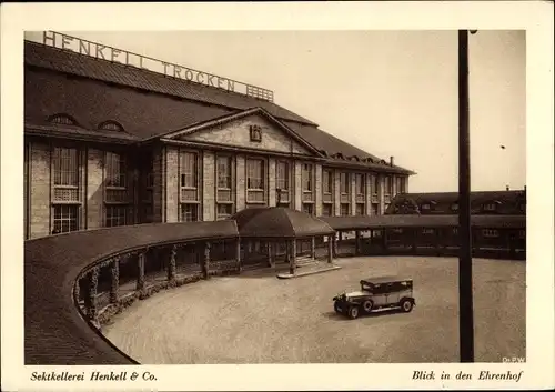 Ak Biebrich Wiesbaden in Hessen, Sektkellerei Henkell und Co., Blick in den Ehrenhof