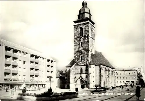 Ak Gotha in Thüringen, Magarethenkirche am Neumarkt, Außenansicht