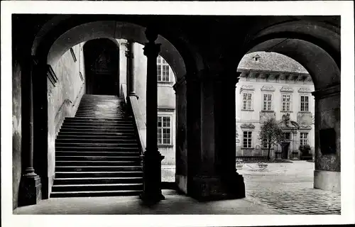 Ak Brno Brünn Südmähren, Stiegenhaus im alten Landhaus