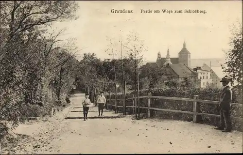 Ak Grudziądz Graudenz Westpreußen, Partie am Weg zum Schlossberg