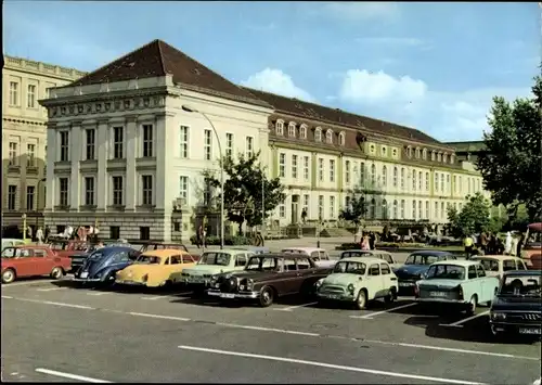 Ak Berlin Mitte, Unter den Linden, Operncafé, Parkplatz, Autos