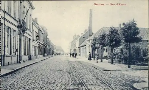 Ak Messines Mesen Westflandern, Rue d'Ypres, Blick in eine Straße