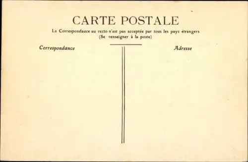 Ak Moulins Allier, La Manifestation devant la Cathedrale, 1906