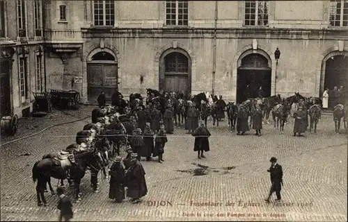 Ak Dijon Côte d'Or, Inventaire des Eglises 1906, Les Gendarmes