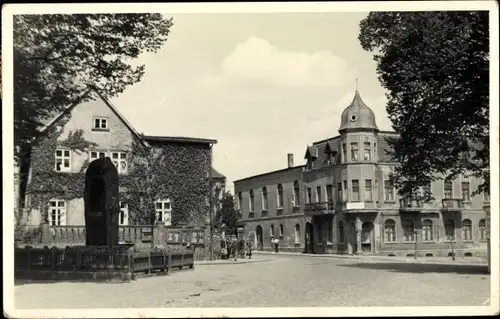 Ak Wesenberg in Mecklenburg, Straßenpartie