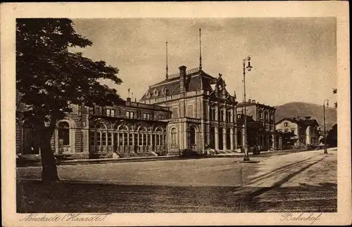 Ak Neustadt an der Weinstraße, Bahnhof, Außenansicht