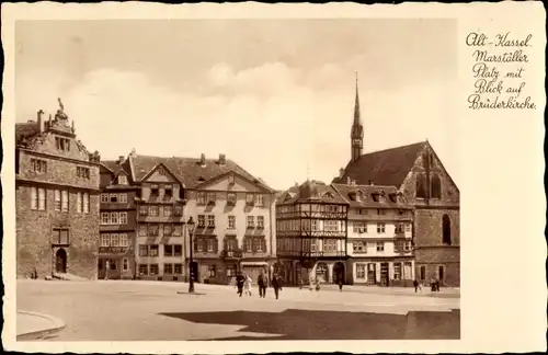 Ak Kassel in Hessen, Marställer Platz mit Blick auf die Brüderkirche