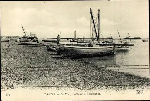 Ak Zarzis Tunesien, Le Port, Bateaux a l'echouage, Boote