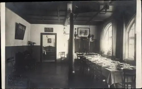 Foto Ak Augsburg in Schwaben, Innenansicht eines Gebäudes, Speisesaal