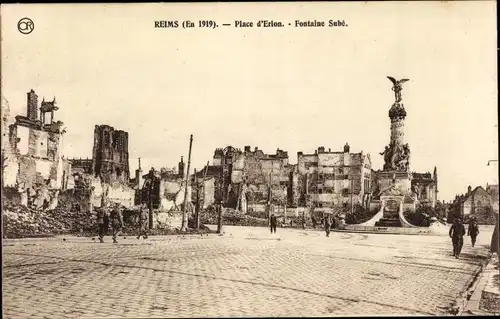 Ak Reims Marne, Place d'Erlon, Fontaine Sube, en 1919