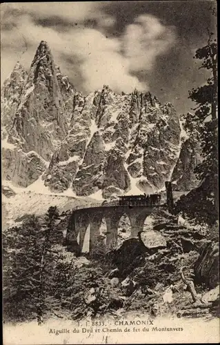 Ak Chamonix Mont Blanc Haute Savoie, Aiguille du Dru et Chemin de fer du Montenvers
