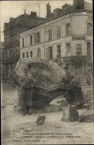 Ak Epernay Marne, Clocheton de l'Eglise N.D. pique en terre