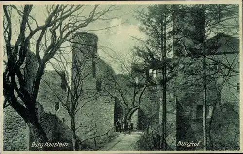 Ak Rimbach Bornhagen im Eichsfeld, Burg Hanstein, Burghof