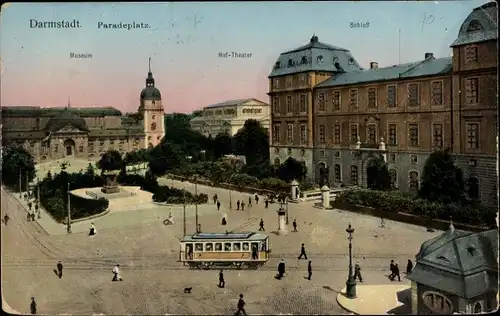 Ak Darmstadt in Hessen, Paradeplatz, Museum, Hof-Theater, Schloß, Straßenbahn