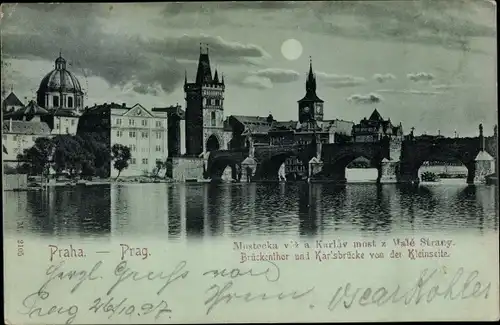 Mondschein Ak Praha Prag Tschechien, Brückentor und Karlsbrücke von der Kleinseite