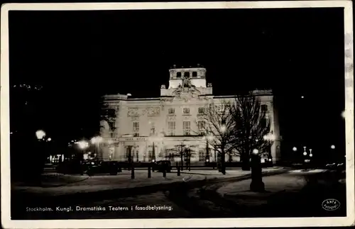 Ak Stockholm Schweden, Kungliga Dramatiska Teatern bei Nacht