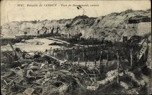 Ak Verdun Meuse, Fort de Douaumont, Kriegszerstörung 1. WK