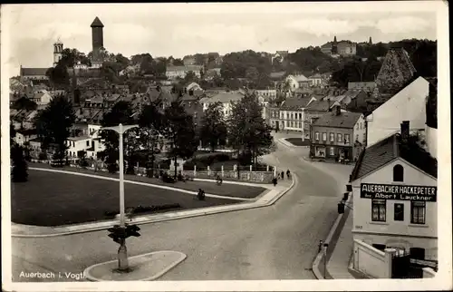 Ak Auerbach im Vogtland Sachsen, Auerbacher Hackepeter, Inh. Albert Lauckner, Burg, Kreuzung